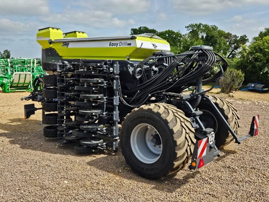 Semoir trainé Sky EASYDRILL HD W4020 E-Drive